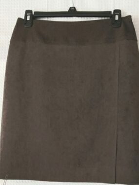 Sport Collection Olive Green Faux Suede Skirt Size 8